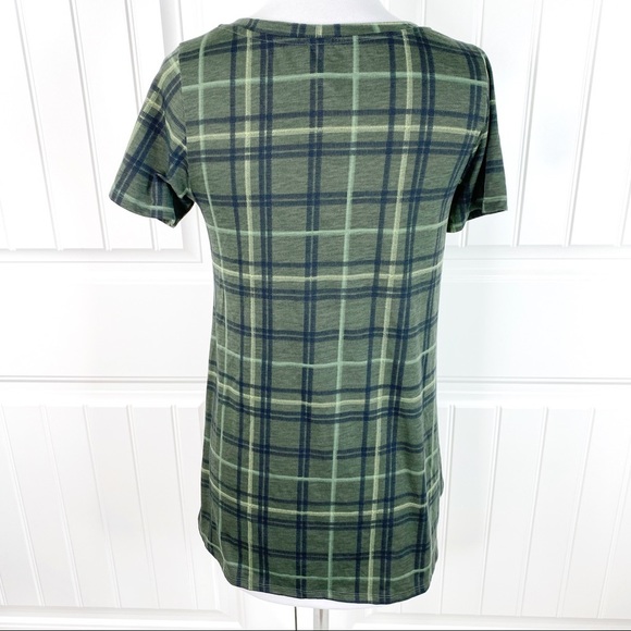 LuLaRoe Plaid V-Neck Short Sleeve Christy Tee XS - Picture 3 of 4